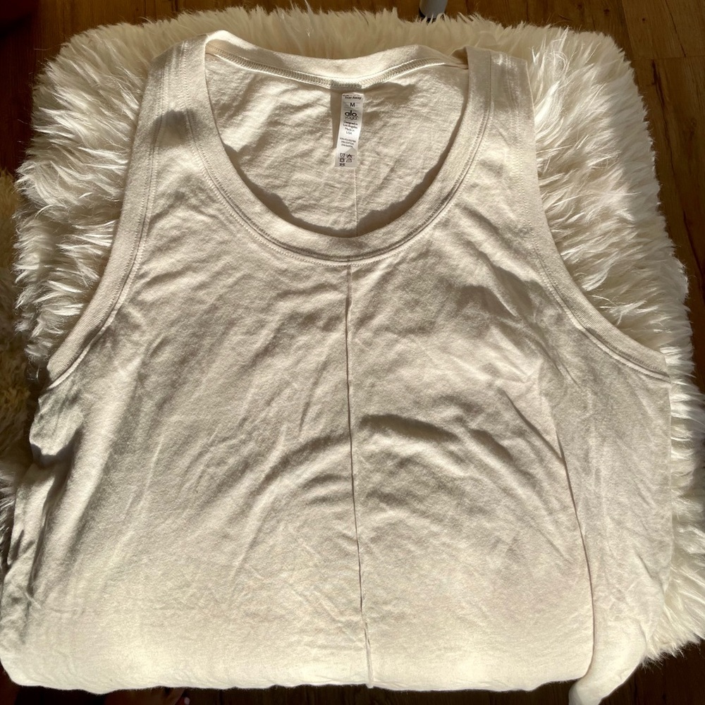 Alo sleeveless tee